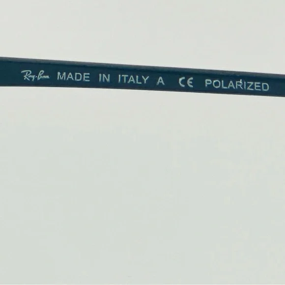 Ray-Ban Erika Women’s Polarized Sunglasses RB4171 54m Black w Gradient Grey Lens - Picture 8 of 8